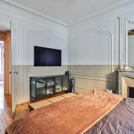 Beautiful Modern Passy 16eme 아파트 파리